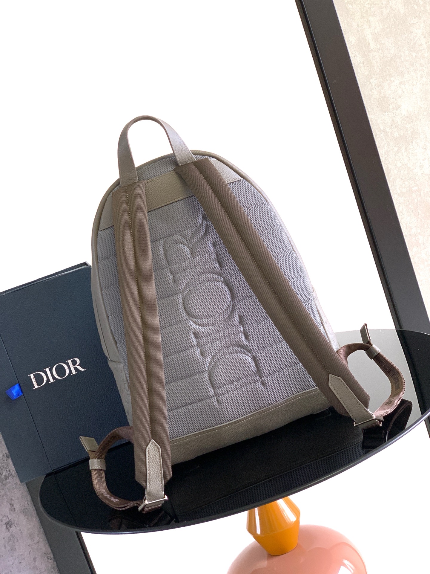 Dior A貨壓紋灰色後背包 低調配色質感滿分款| 13 Dior A貨壓紋灰色後背包 低調配色質感滿分款