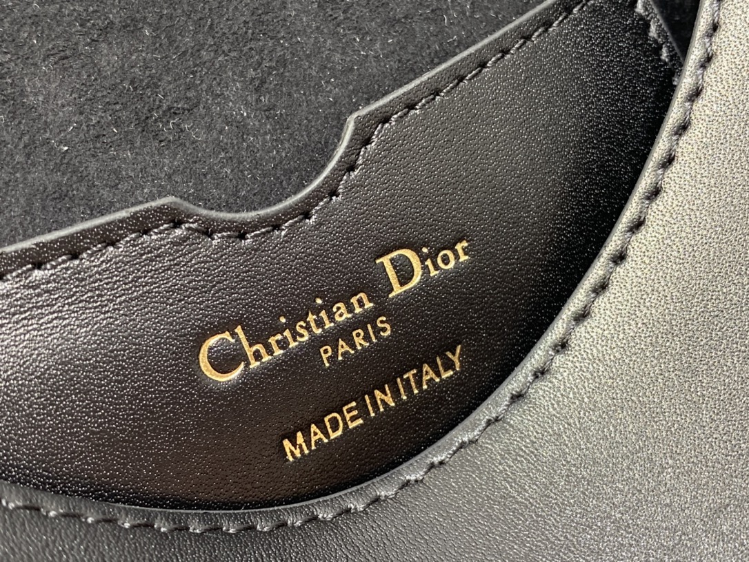 Dior A貨全黑Bobby半月包 女士光滑皮革款 簡約時尚百搭耐看| 7 Dior A貨全黑Bobby半月包 女士光滑皮革款 簡約時尚百搭耐看