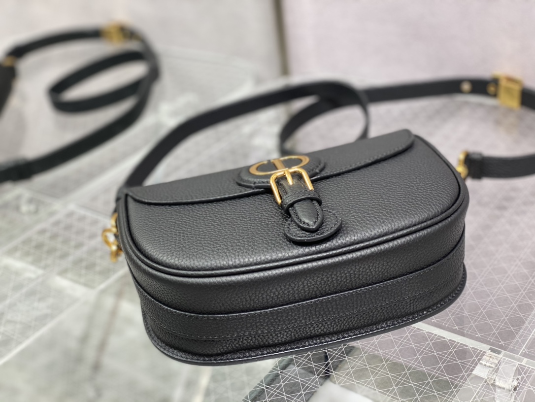 Dior 高仿黑色荔枝皮Bobby半月包 女士款簡約百搭實用通勤包| 10 Dior 高仿黑色荔枝皮Bobby半月包 女士款簡約百搭實用通勤包
