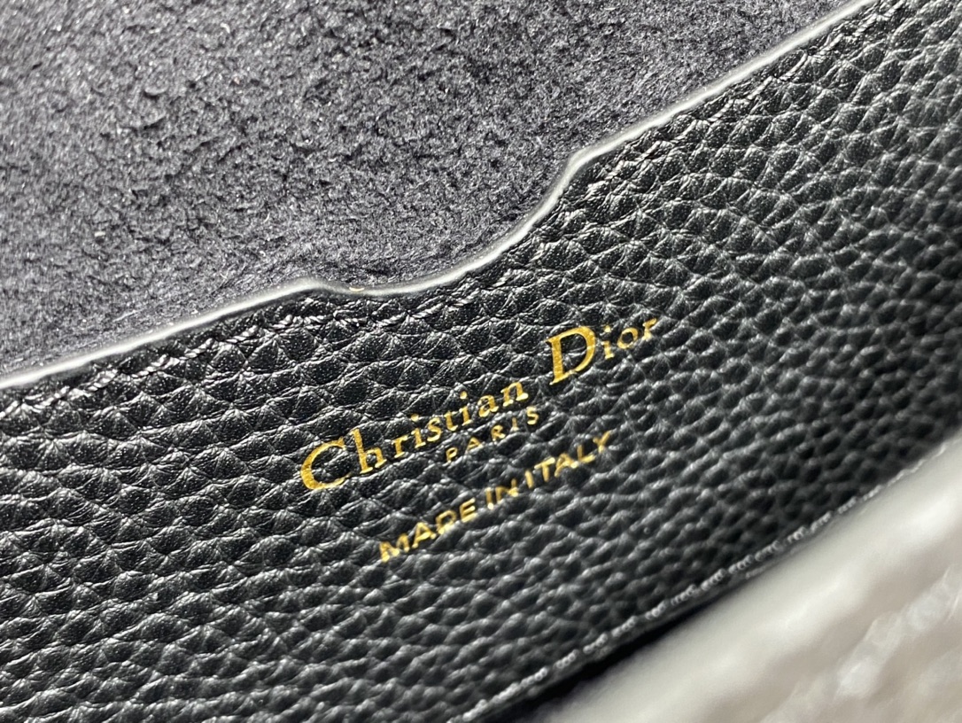 Dior 高仿黑色荔枝皮Bobby半月包 女士款簡約百搭實用通勤包| 7 Dior 高仿黑色荔枝皮Bobby半月包 女士款簡約百搭實用通勤包