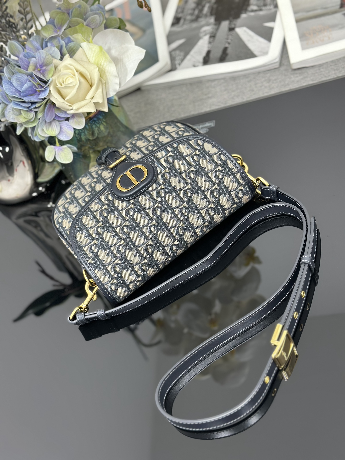 Dior 高仿Oblique滿版老花Bobby半月包 女士款配皮肩背設計感強| 9 Dior 高仿Oblique滿版老花Bobby半月包 女士款配皮肩背設計感強