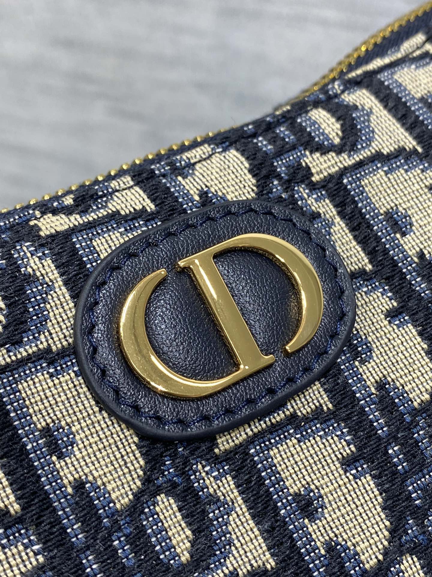 Dior精品仿製CD Logo深藍肩背包 女士拼皮復刻款 熱賣人氣款式| 14 Dior精品仿製CD Logo深藍肩背包 女士拼皮復刻款 熱賣人氣款式