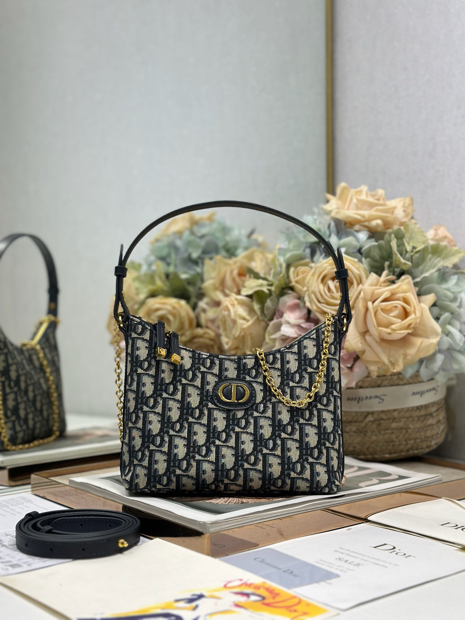 Dior高仿30 Montaigne織布肩背包 女用鏈條復古斜背款