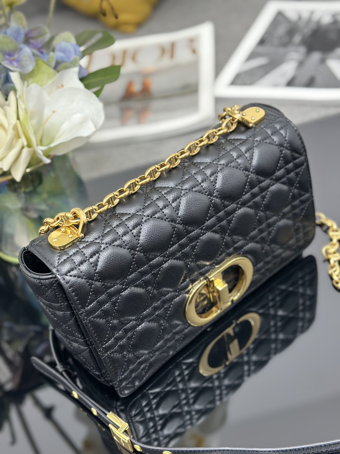 Dior A貨女款菱格鍊條包經典金扣設計通勤必備款| 11 Dior A貨女款菱格鍊條包經典金扣設計通勤必備款