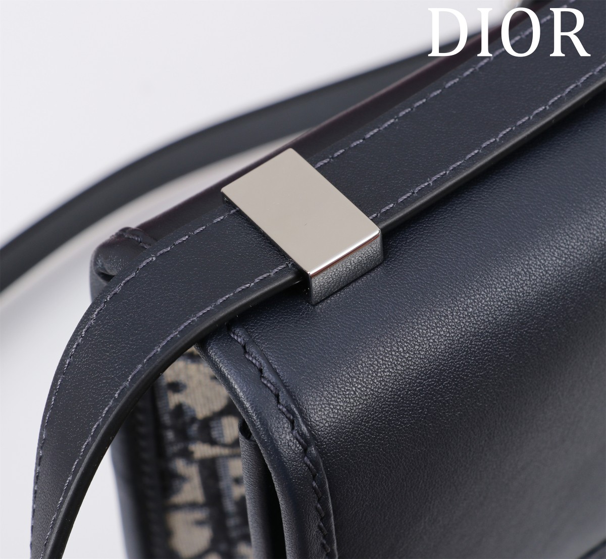 Dior高仿30 Montaigne拼接包 女士CD標誌牛皮織布設計| 10 Dior高仿30 Montaigne拼接包 女士CD標誌牛皮織布設計