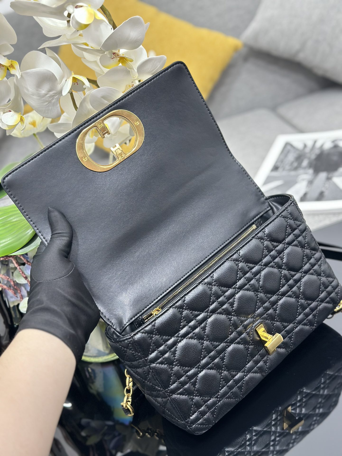 Dior A貨女款菱格鍊條包經典金扣設計通勤必備款| 9 Dior A貨女款菱格鍊條包經典金扣設計通勤必備款