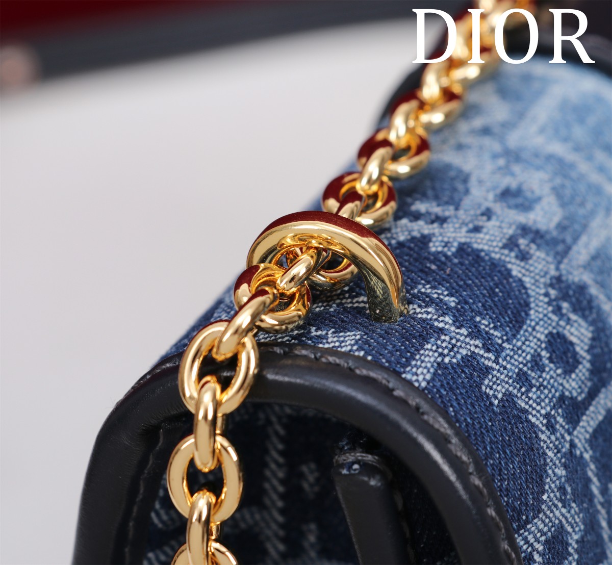 Dior一比一30 Montaigne牛仔藍斜背包 女士復古洗水設計款| 8 Dior一比一30 Montaigne牛仔藍斜背包 女士復古洗水設計款