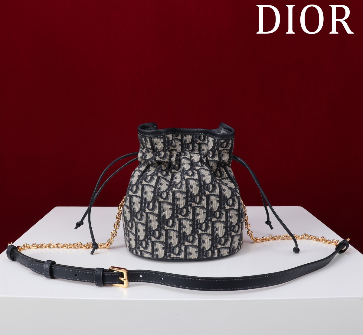 Dior高仿女款老花束口水桶包復古風格百搭輕便款| 13 Dior高仿女款老花束口水桶包復古風格百搭輕便款