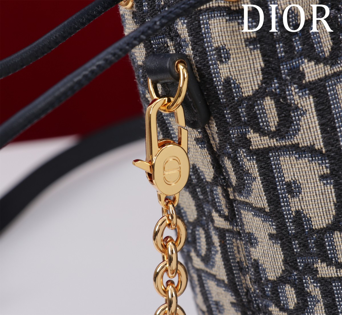 Dior高仿女款老花束口水桶包復古風格百搭輕便款| 7 Dior高仿女款老花束口水桶包復古風格百搭輕便款