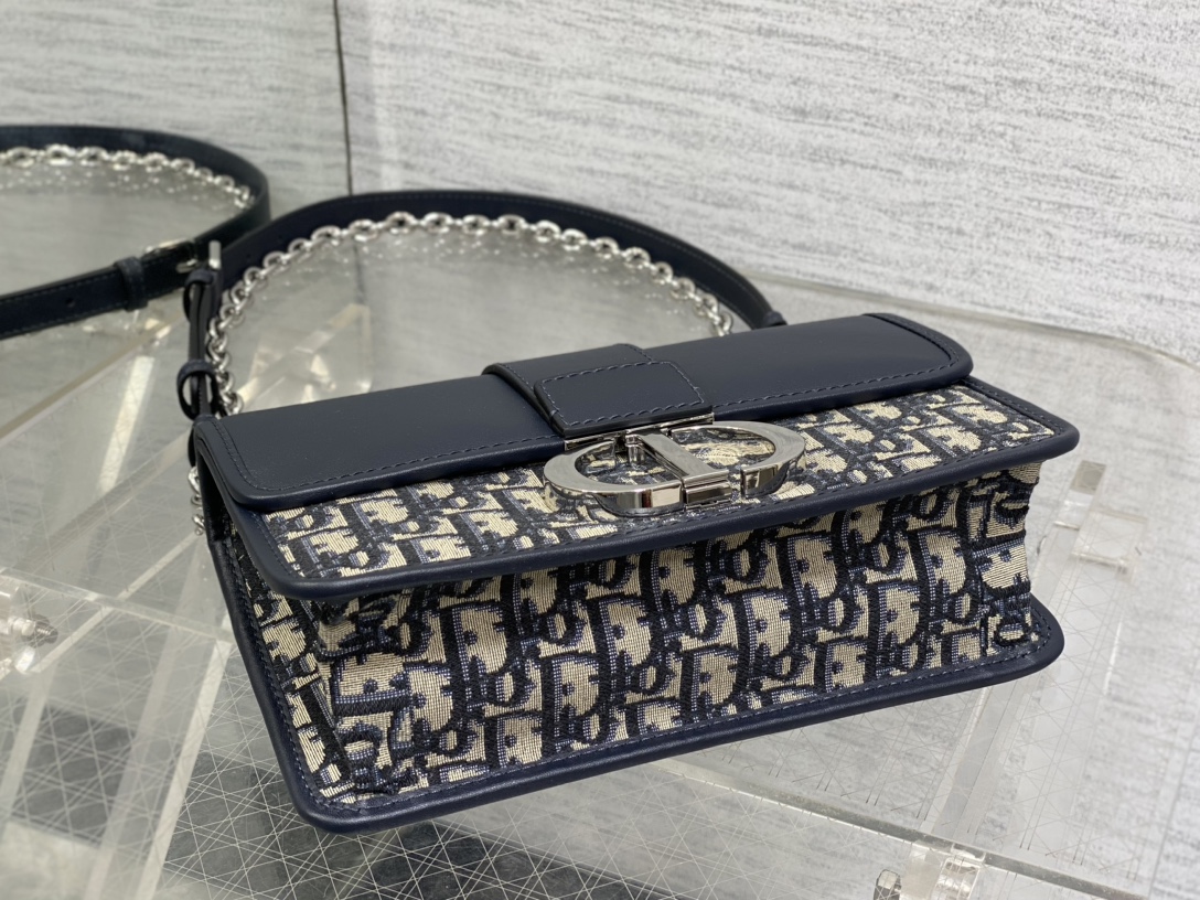 Dior高仿30 Montaigne金屬鍊條款 女士拼接斜背精品包| 9 Dior高仿30 Montaigne金屬鍊條款 女士拼接斜背精品包
