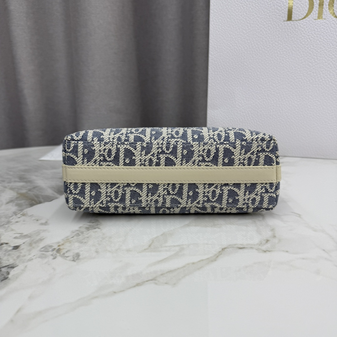 DiorA貨30 Montaigne奶白色老花包 女用典雅鍊條斜背款| 9 DiorA貨30 Montaigne奶白色老花包 女用典雅鍊條斜背款