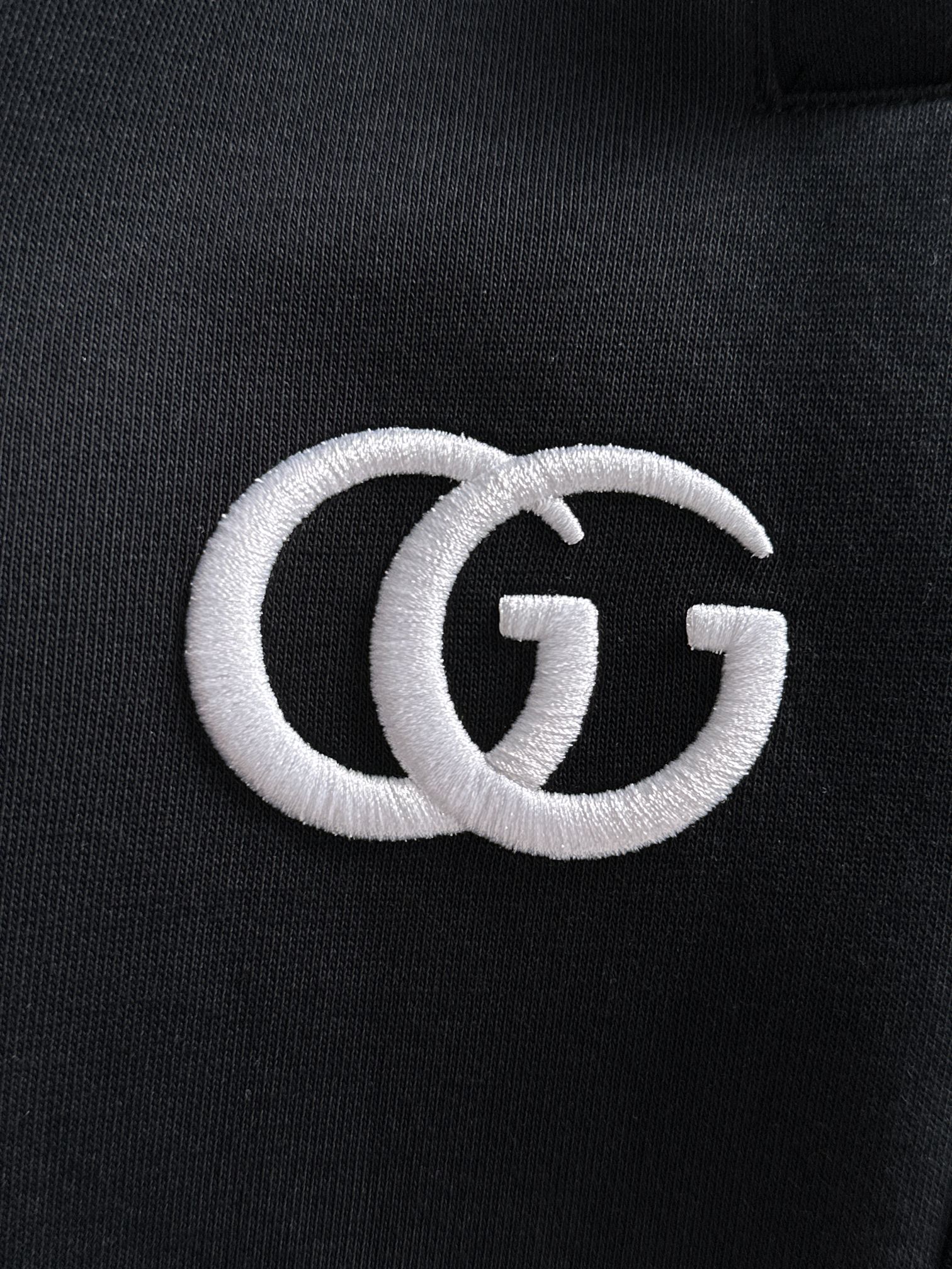 Gucci高仿運動褲黑色GG刺繡休閒束口設計潮流穿搭必備| 14 Gucci高仿運動褲黑色GG刺繡休閒束口設計潮流穿搭必備