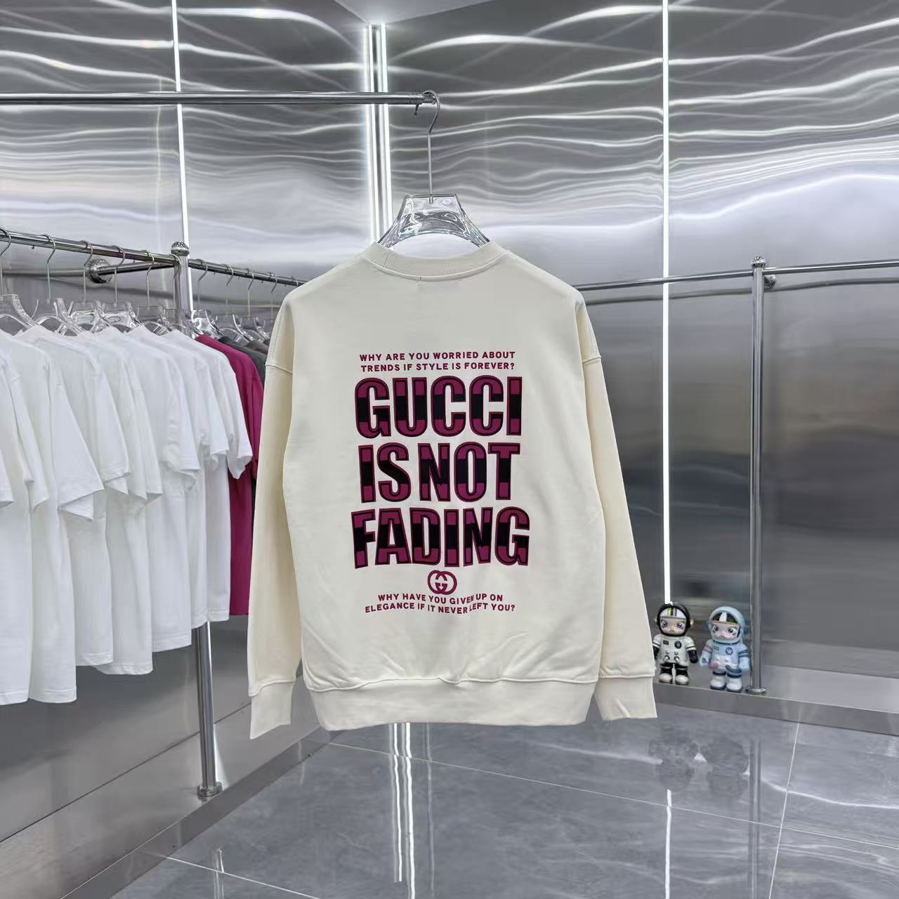 Gucci一比一白色圓領衛衣紅色雙G小LOGO簡約百搭| 8 Gucci一比一白色圓領衛衣紅色雙G小LOGO簡約百搭