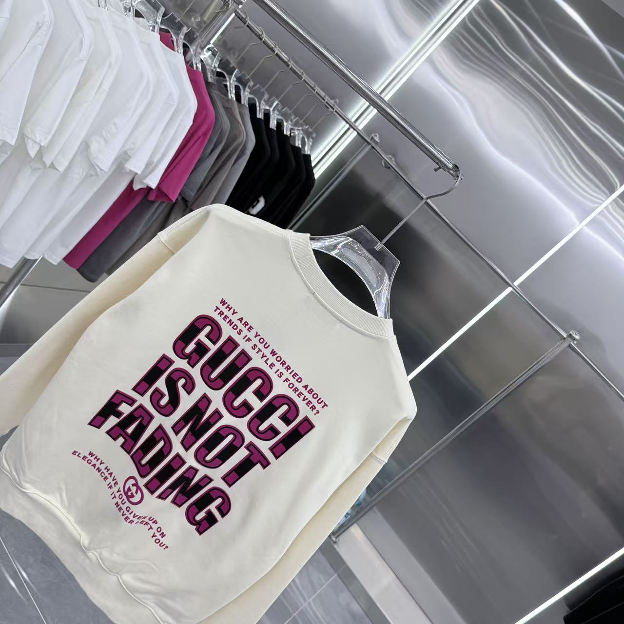 Gucci一比一白色圓領衛衣紅色雙G小LOGO簡約百搭| 7 Gucci一比一白色圓領衛衣紅色雙G小LOGO簡約百搭