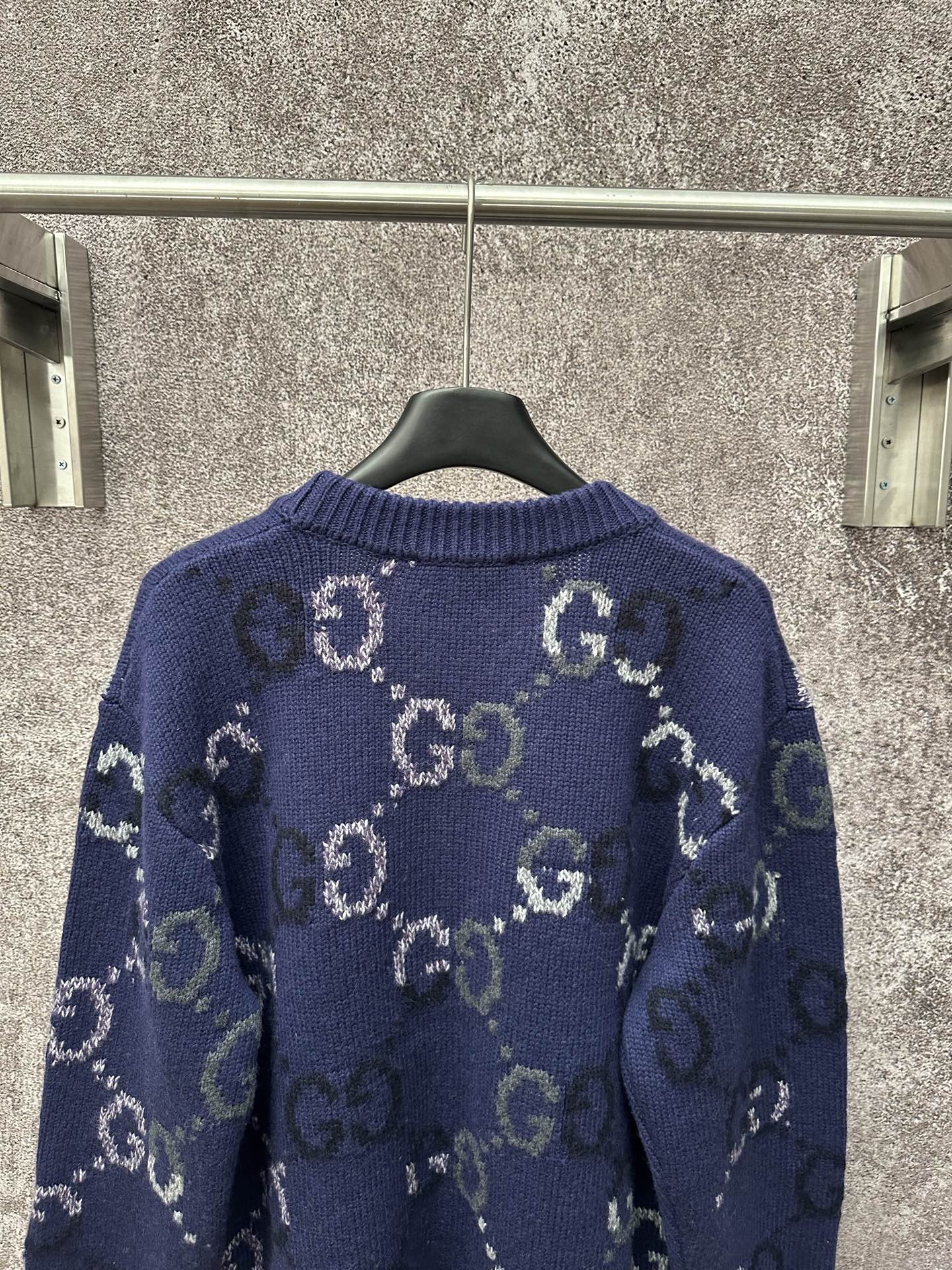 Gucci原單開襟針織外套 男士款深藍GG經典復古設計| 7 Gucci原單開襟針織外套 男士款深藍GG經典復古設計