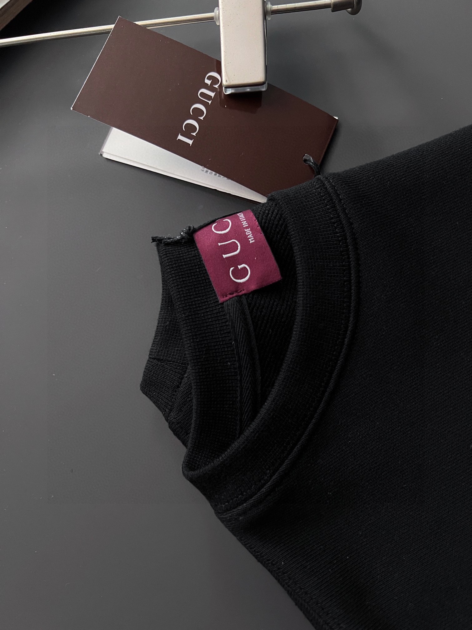 Gucci高仿圓領男衛衣 黑色義大利製LOGO百搭款| 10 Gucci高仿圓領男衛衣 黑色義大利製LOGO百搭款