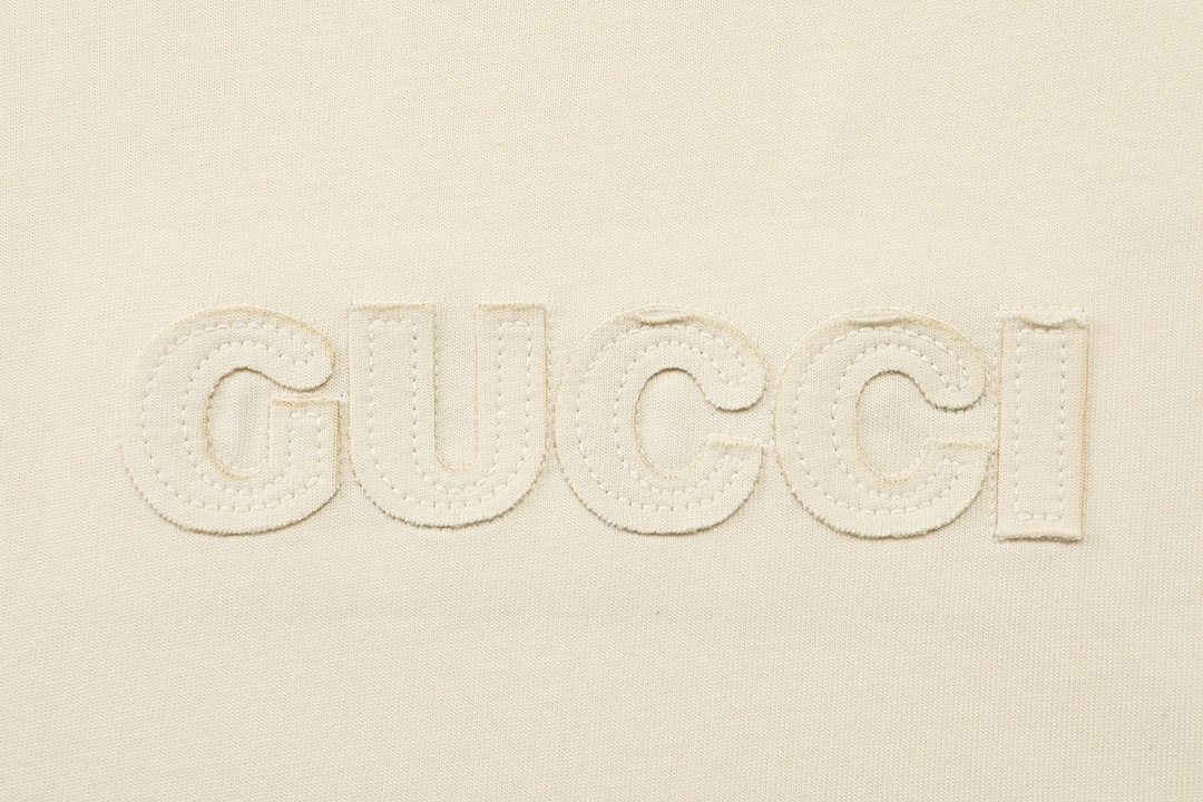 Gucci高仿男女款短袖T恤簡約百搭設計感時尚Logo刺繡款| 11 Gucci高仿男女款短袖T恤簡約百搭設計感時尚Logo刺繡款