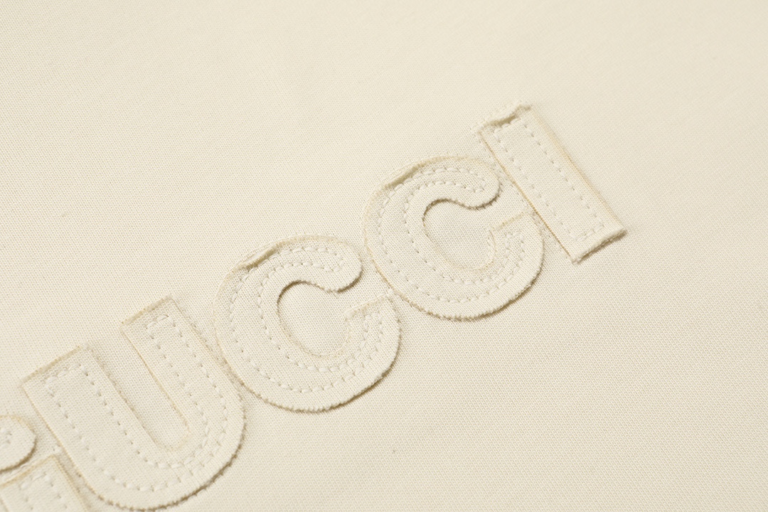 Gucci高仿男女款短袖T恤簡約百搭設計感時尚Logo刺繡款| 9 Gucci高仿男女款短袖T恤簡約百搭設計感時尚Logo刺繡款