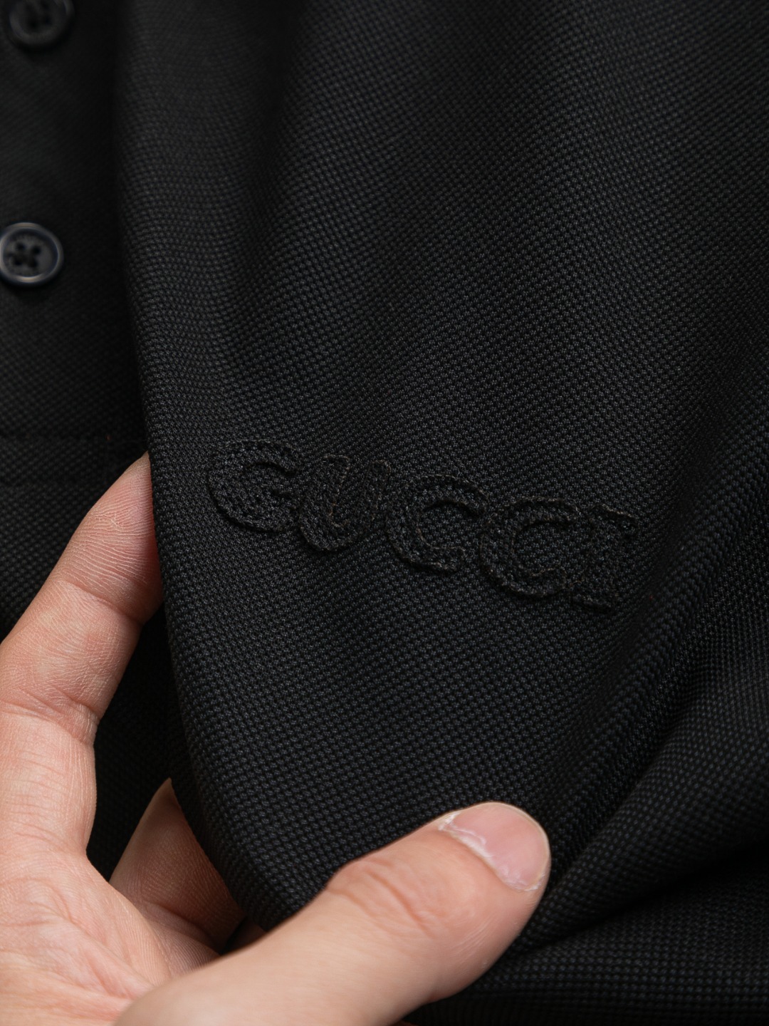 Gucci高仿針織開襟衫男士款復古坑條設計百搭口袋款| 10 Gucci高仿針織開襟衫男士款復古坑條設計百搭口袋款