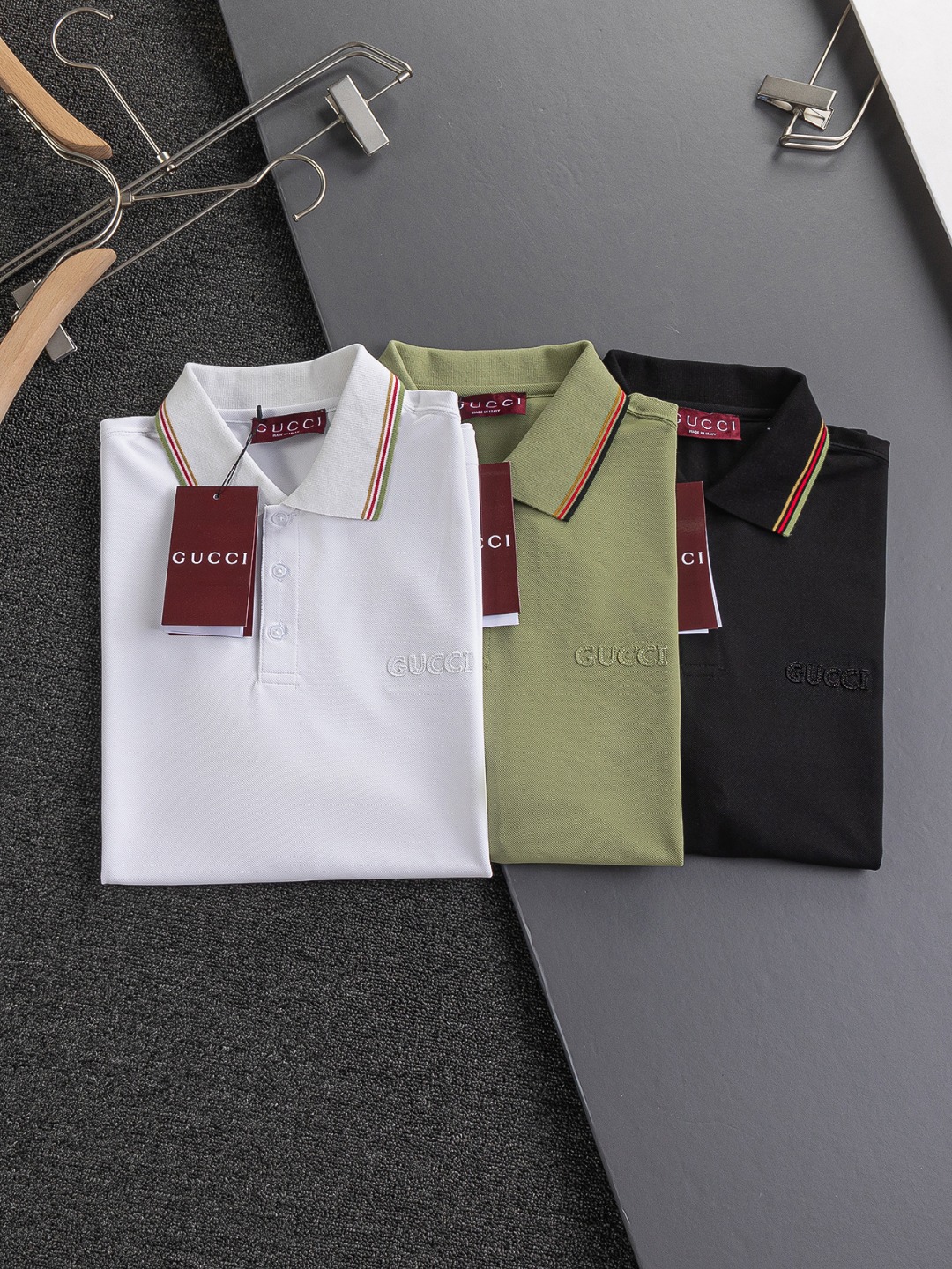 Gucci A貨男士POLO衫綠色復古風刺繡字樣時尚撞色設計| 13 Gucci A貨男士POLO衫綠色復古風刺繡字樣時尚撞色設計