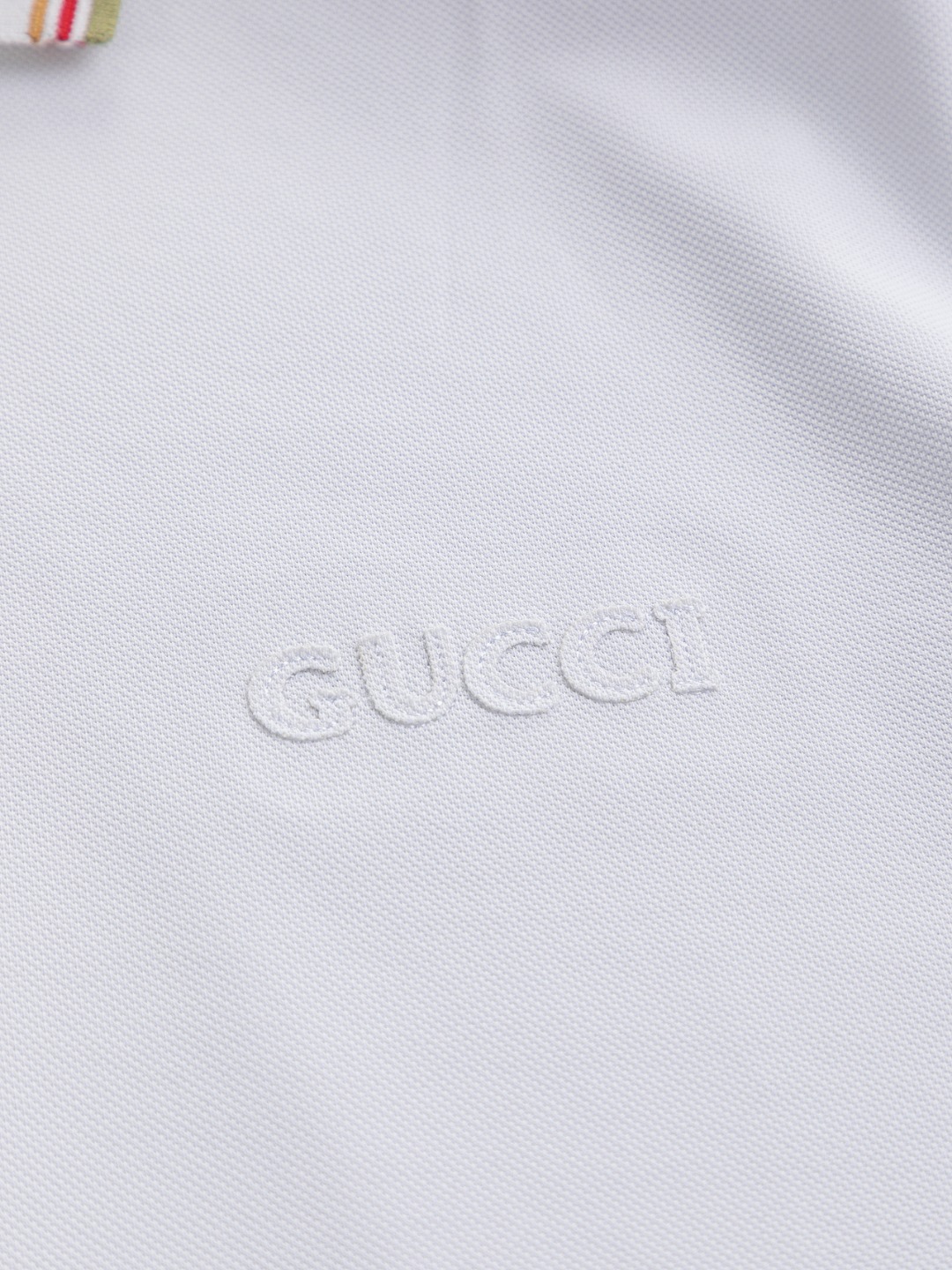 Gucci高仿白色POLO衫男士款撞色條紋領百搭簡潔設計| 10 Gucci高仿白色POLO衫男士款撞色條紋領百搭簡潔設計