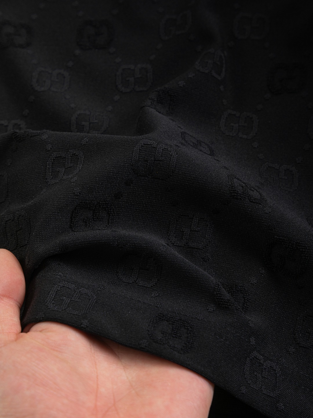 Gucci一比一黑色GG滿版短袖T恤低調立體提花男女同款| 8 Gucci一比一黑色GG滿版短袖T恤低調立體提花男女同款