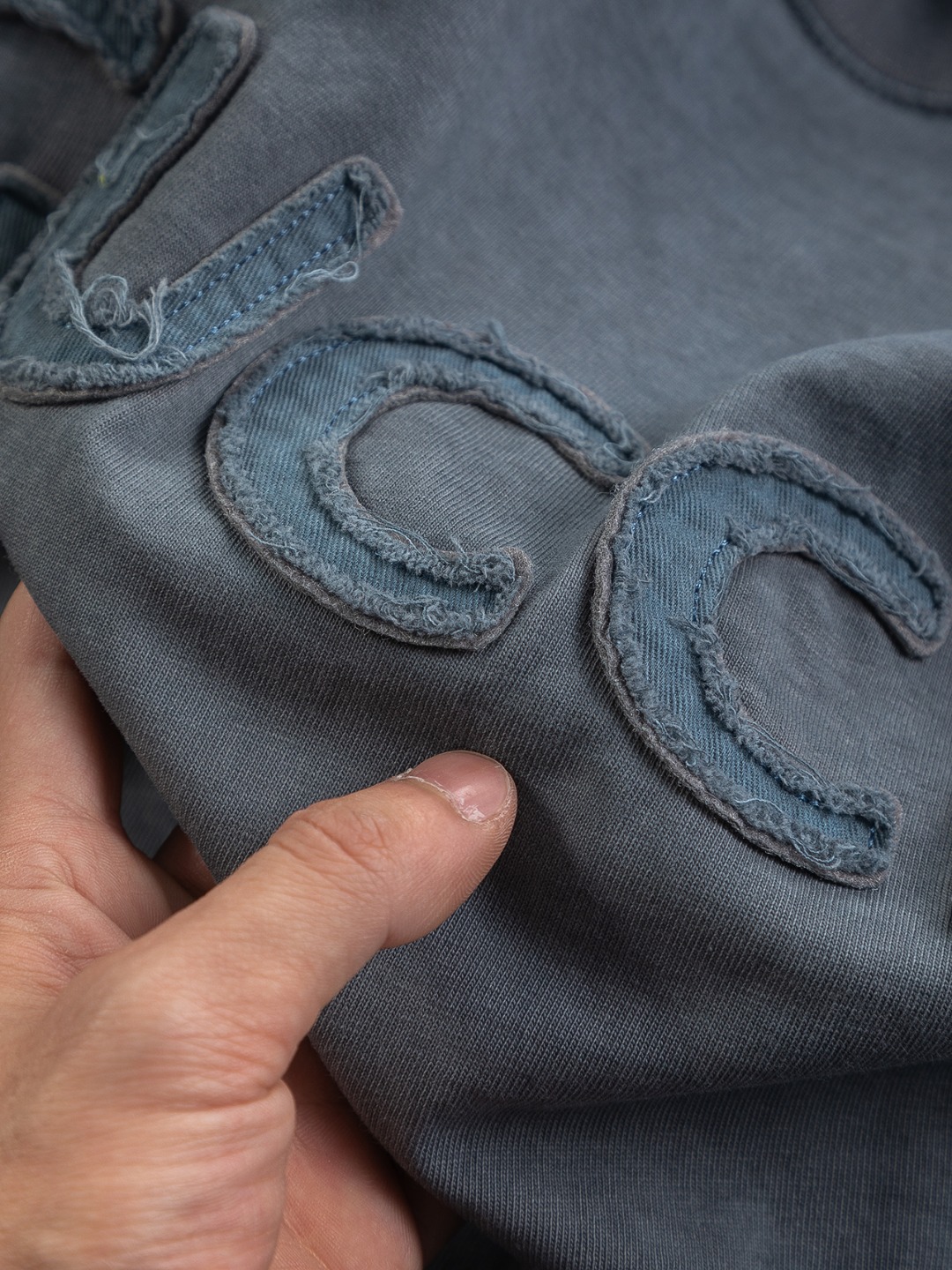 Gucci高仿短袖T恤男士水洗藍立體刺繡LOGO時尚感十足| 10 Gucci高仿短袖T恤男士水洗藍立體刺繡LOGO時尚感十足