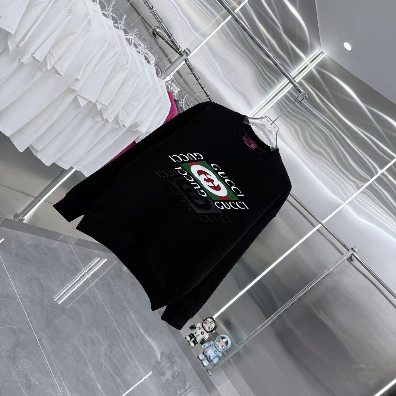 Gucci A貨長袖T恤黑色紅綠立體LOGO設計舒適針織材質| 13 Gucci A貨長袖T恤黑色紅綠立體LOGO設計舒適針織材質