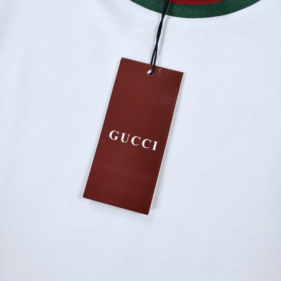 Gucci高仿長袖上衣白色紅綠羅紋滾邊簡約刺繡設計| 12 Gucci高仿長袖上衣白色紅綠羅紋滾邊簡約刺繡設計