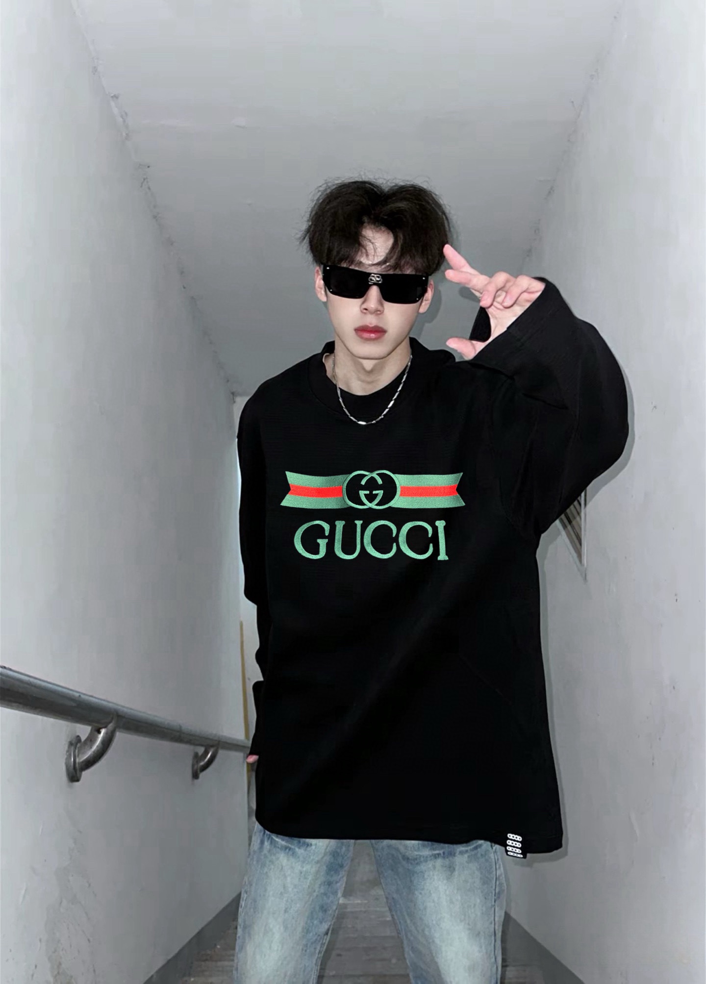 Gucci 一比一長袖T恤 男士經典LOGO印花設計 黑色款| 15 Gucci 一比一長袖T恤 男士經典LOGO印花設計 黑色款
