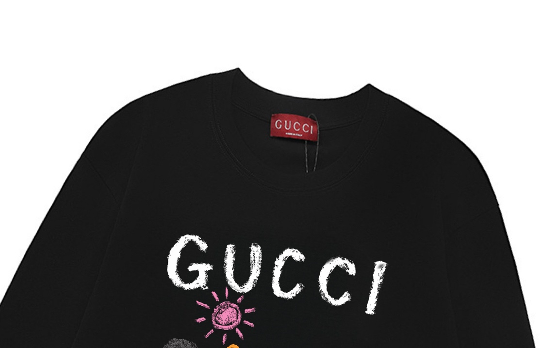Gucci 一比一長袖T恤 男款黑色插畫包包圖案 潮流風格| 12 Gucci 一比一長袖T恤 男款黑色插畫包包圖案 潮流風格