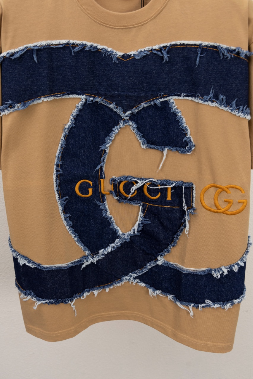 Gucci 原單卡其色GG Logo拼接短袖T恤 牛仔質感設計款| 10 Gucci 原單卡其色GG Logo拼接短袖T恤 牛仔質感設計款