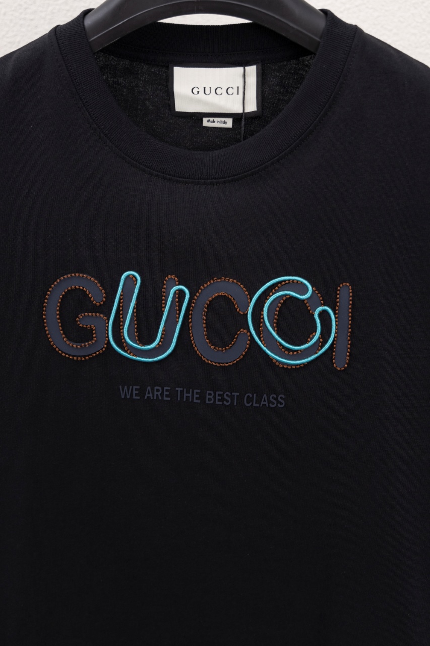 Gucci高仿黑色短袖T恤 立體字母繡花設計款 WE ARE THE BEST| 9 Gucci高仿黑色短袖T恤 立體字母繡花設計款 WE ARE THE BEST
