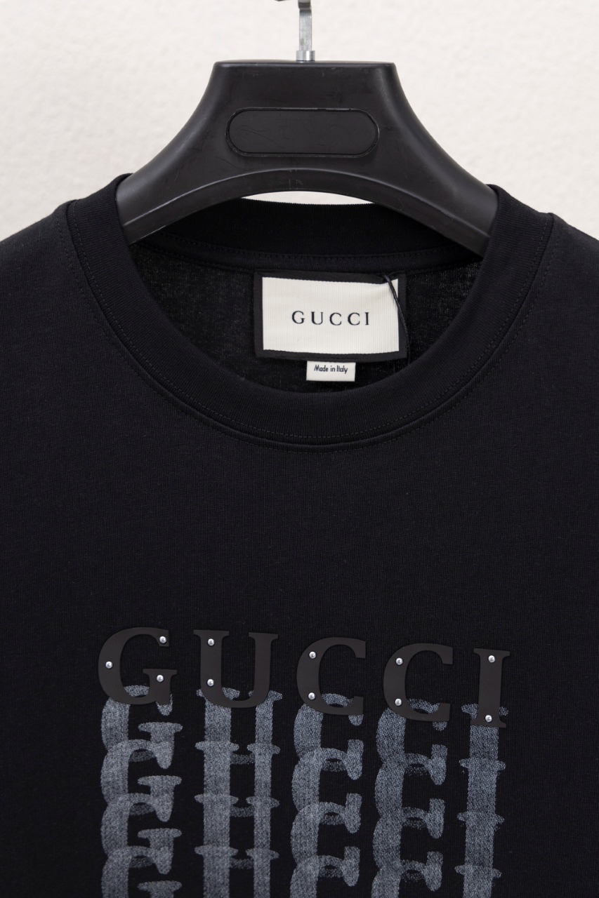 Gucci原單男款短袖T 黑色漸層LOGO設計 百搭時尚有型款| 14 Gucci原單男款短袖T 黑色漸層LOGO設計 百搭時尚有型款