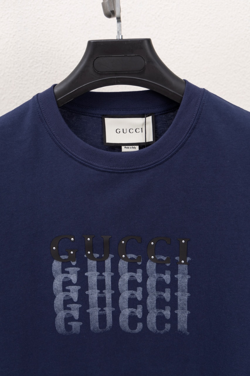 Gucci一比一男T 深藍漸層刺繡字體設計潮流短袖| 13 Gucci一比一男T 深藍漸層刺繡字體設計潮流短袖