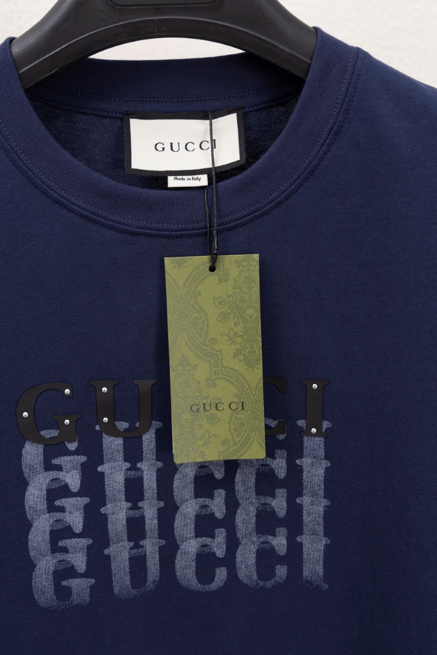 Gucci一比一男T 深藍漸層刺繡字體設計潮流短袖| 12 Gucci一比一男T 深藍漸層刺繡字體設計潮流短袖