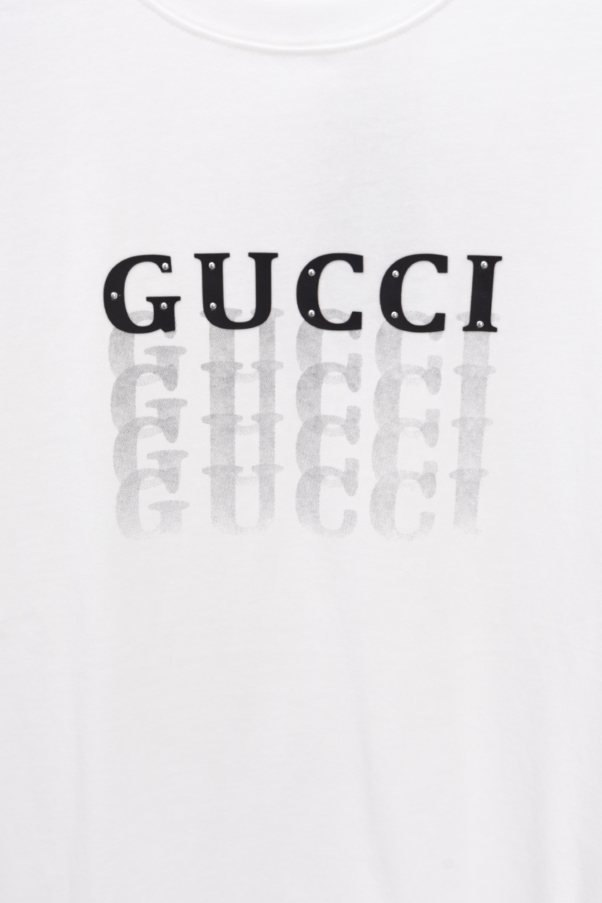 Gucci高仿白色男款T恤 品牌漸層字樣夏日清新單品| 9 Gucci高仿白色男款T恤 品牌漸層字樣夏日清新單品