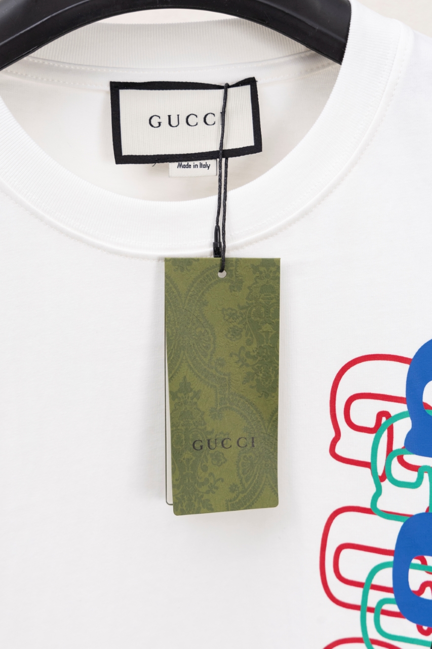 Gucci A貨男T白底排字設計 經典綠GG標識點綴款| 12 Gucci A貨男T白底排字設計 經典綠GG標識點綴款