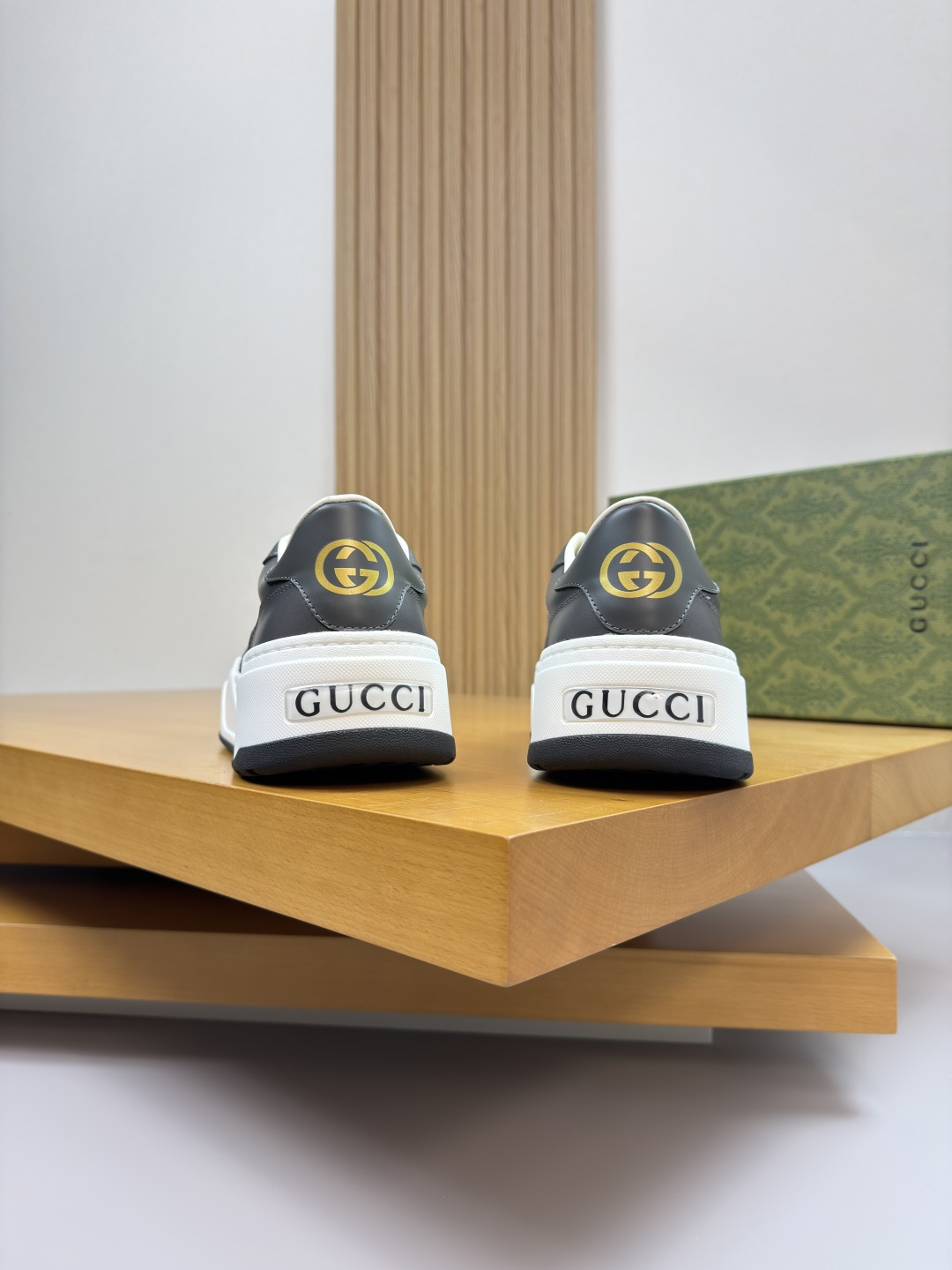 Gucci A貨男款厚底運動鞋 深灰雙G帆布拼皮低調款式| 8 Gucci A貨男款厚底運動鞋 深灰雙G帆布拼皮低調款式