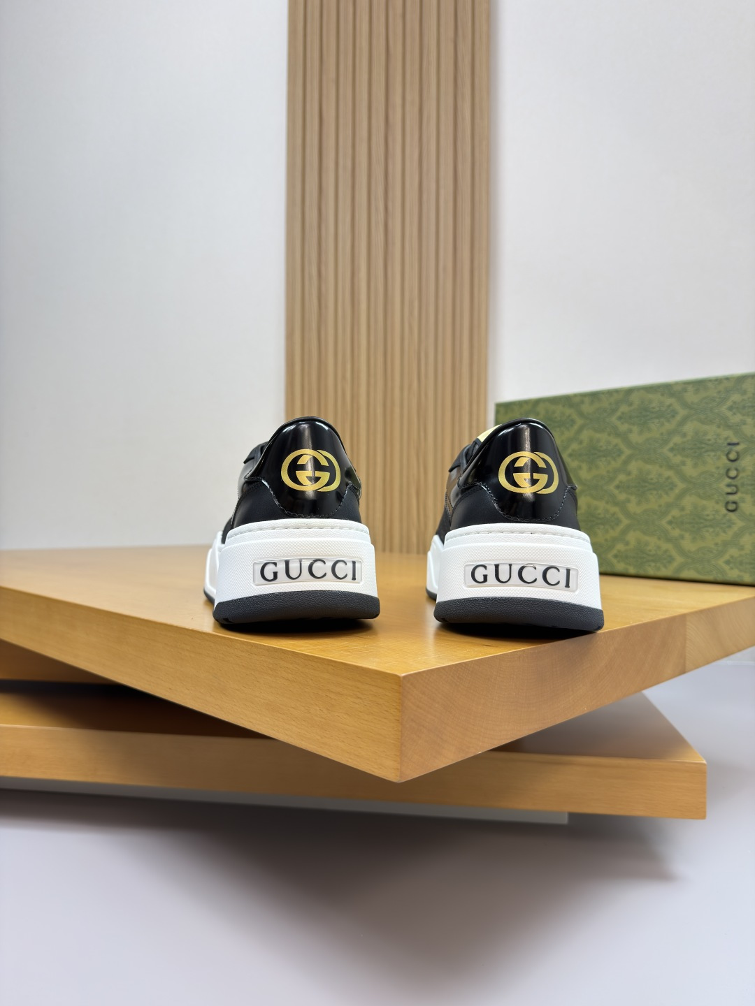 Gucci一比一男款全黑拼接運動鞋 厚底帆布皮革百搭款| 8 Gucci一比一男款全黑拼接運動鞋 厚底帆布皮革百搭款