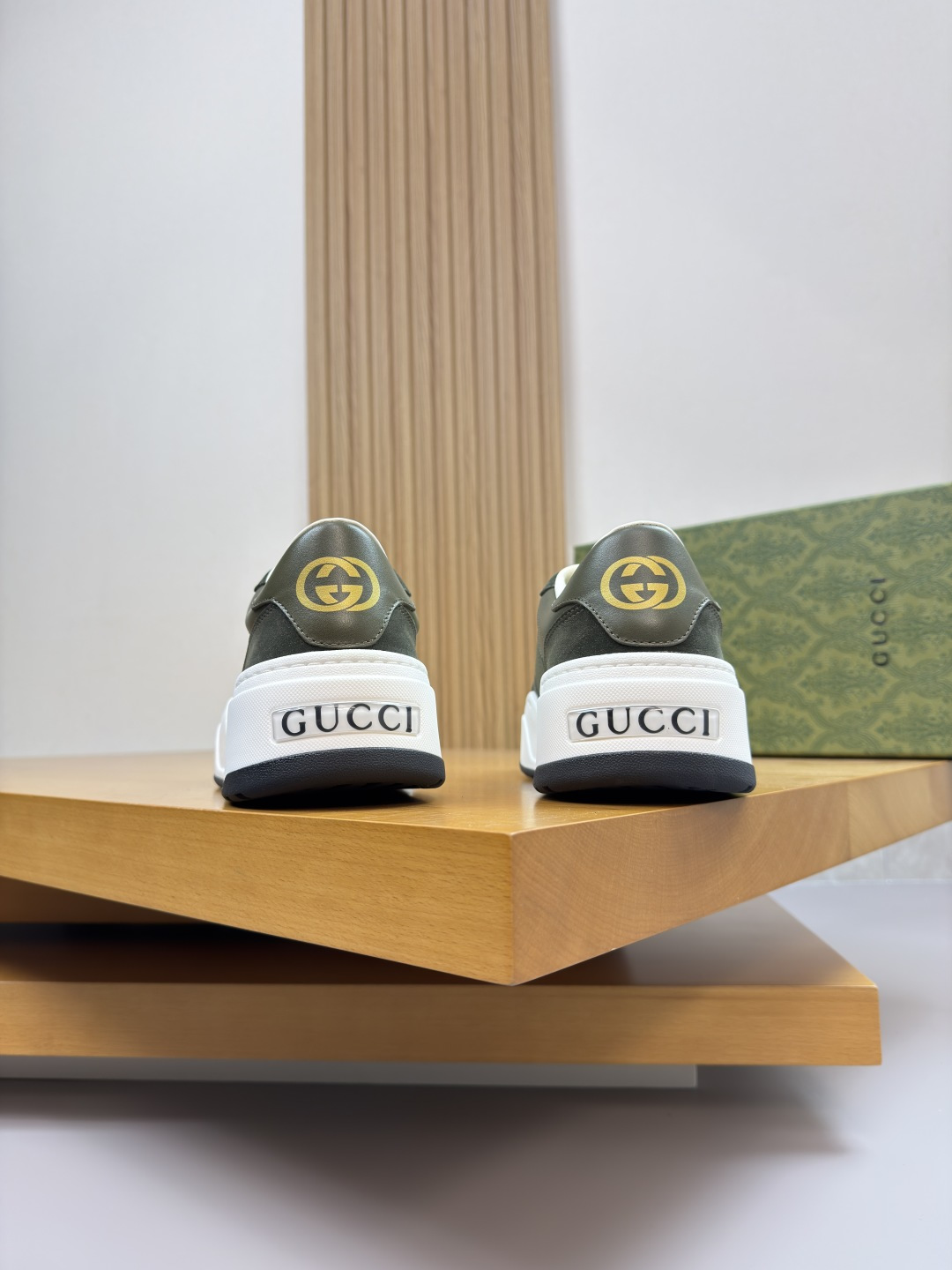 Gucci一比一男款軍綠運動鞋 厚底牛皮拼麂皮質感鞋款| 8 Gucci一比一男款軍綠運動鞋 厚底牛皮拼麂皮質感鞋款