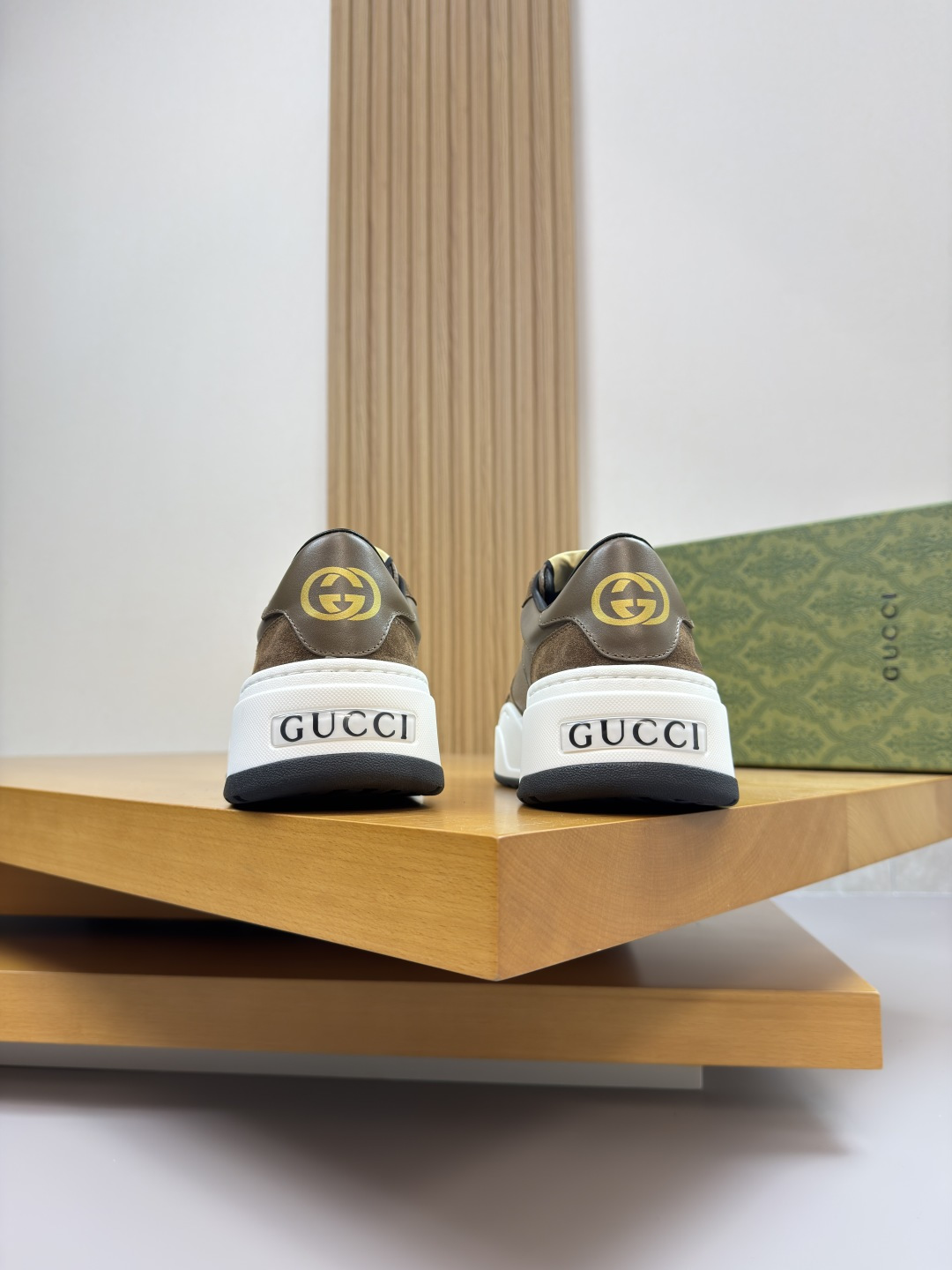 Gucci高仿男款厚底運動鞋 咖啡棕色拼接都會休閒風格| 7 Gucci高仿男款厚底運動鞋 咖啡棕色拼接都會休閒風格