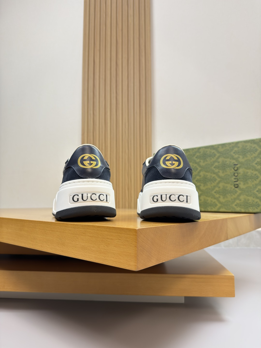 Gucci原單男款深藍皮革拼接鞋 商務休閒兼用設計| 8 Gucci原單男款深藍皮革拼接鞋 商務休閒兼用設計