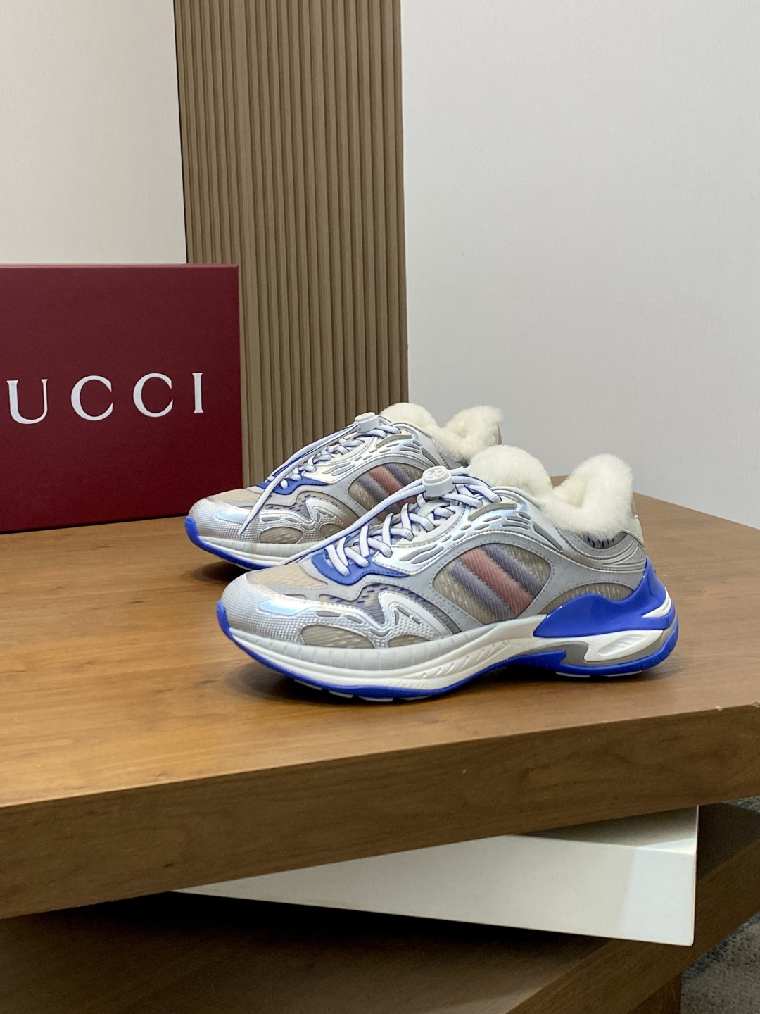 Gucci高仿女款老爹鞋 藍白配色加絨厚底運動風款| 13 Gucci高仿女款老爹鞋 藍白配色加絨厚底運動風款