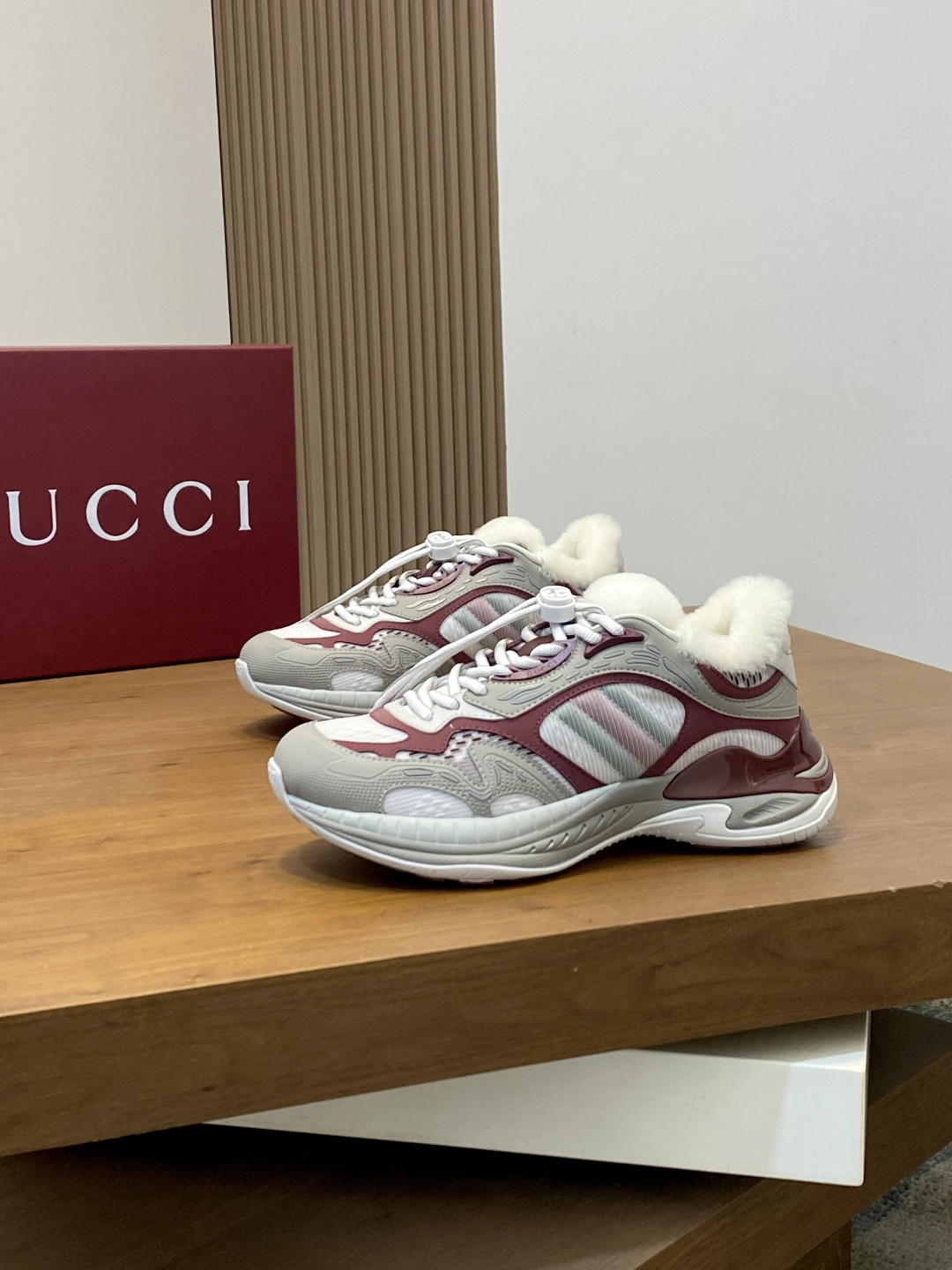 Gucci原單女款老爹鞋 紅灰拼接加絨厚底復古設計| 13 Gucci原單女款老爹鞋 紅灰拼接加絨厚底復古設計