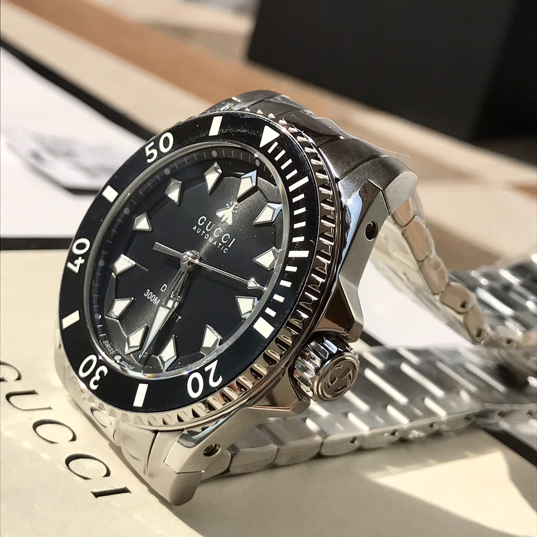 Gucci高仿男士潛水手錶黑色錶盤時尚鋼帶款300米防水| 12 Gucci高仿男士潛水手錶黑色錶盤時尚鋼帶款300米防水