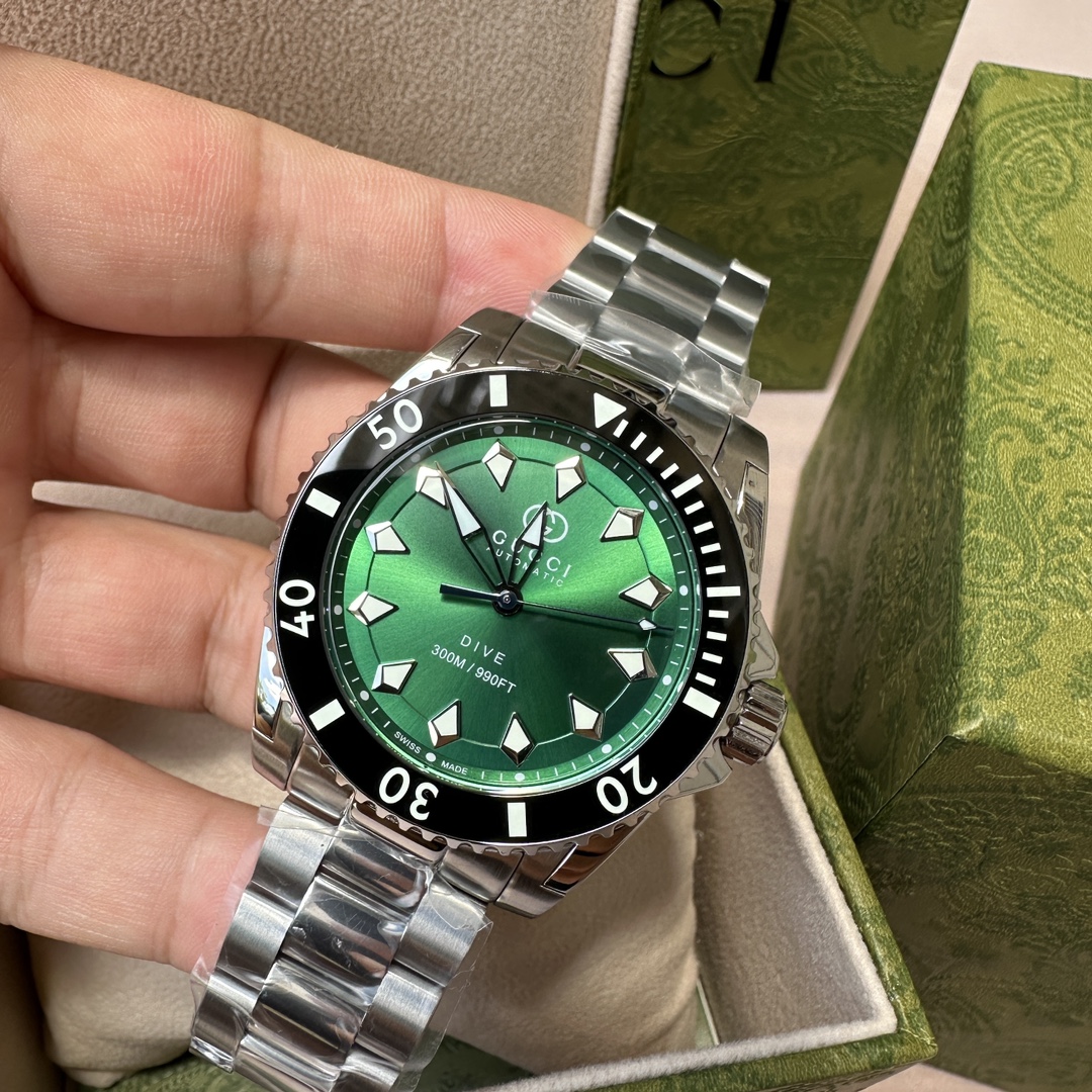 Gucci高仿男錶DIVE系列墨綠錶盤防水腕錶鋼帶設計| 13 Gucci高仿男錶DIVE系列墨綠錶盤防水腕錶鋼帶設計