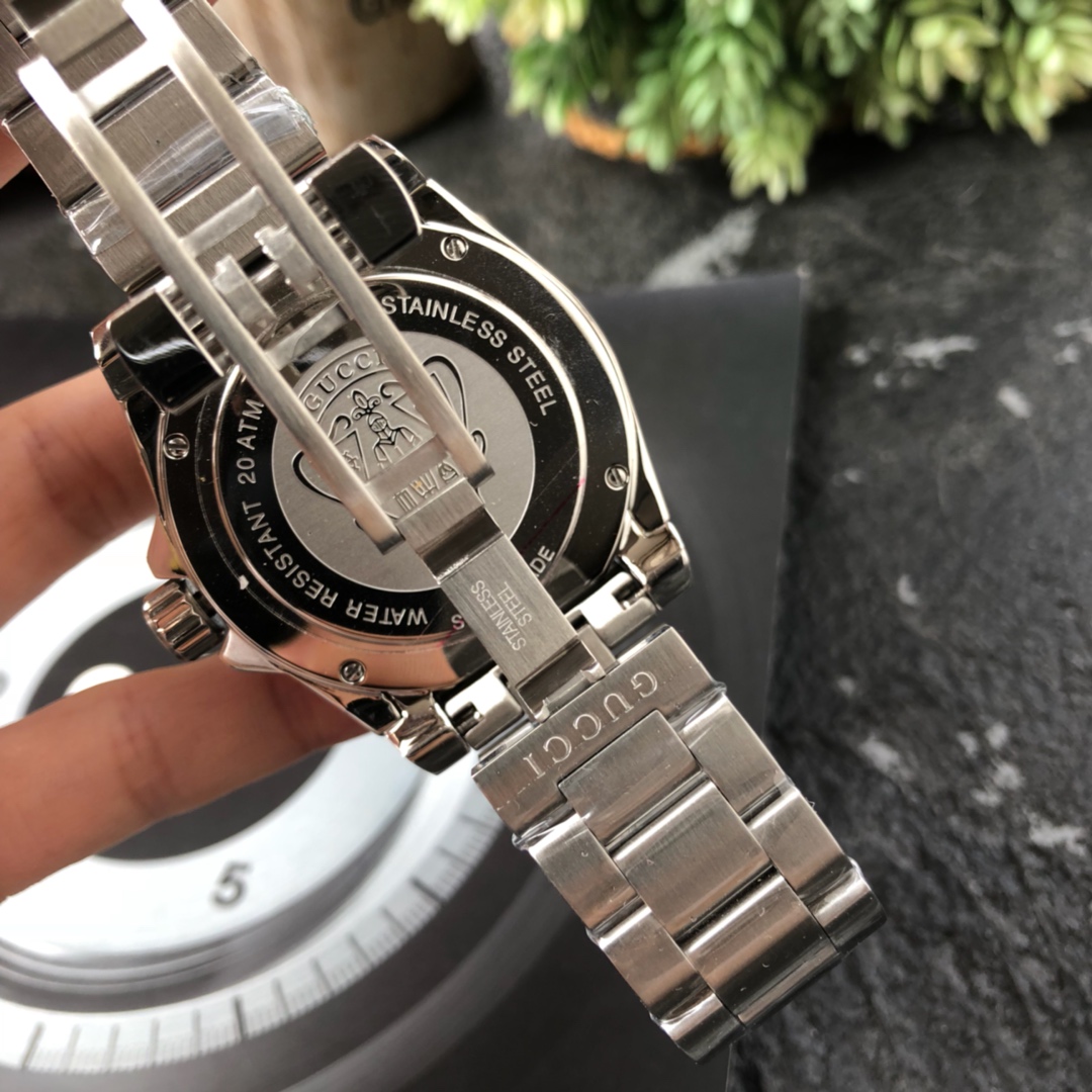 Gucci一比一仿男錶DIVE系列鋼帶日期款運動風格| 9 Gucci一比一仿男錶DIVE系列鋼帶日期款運動風格