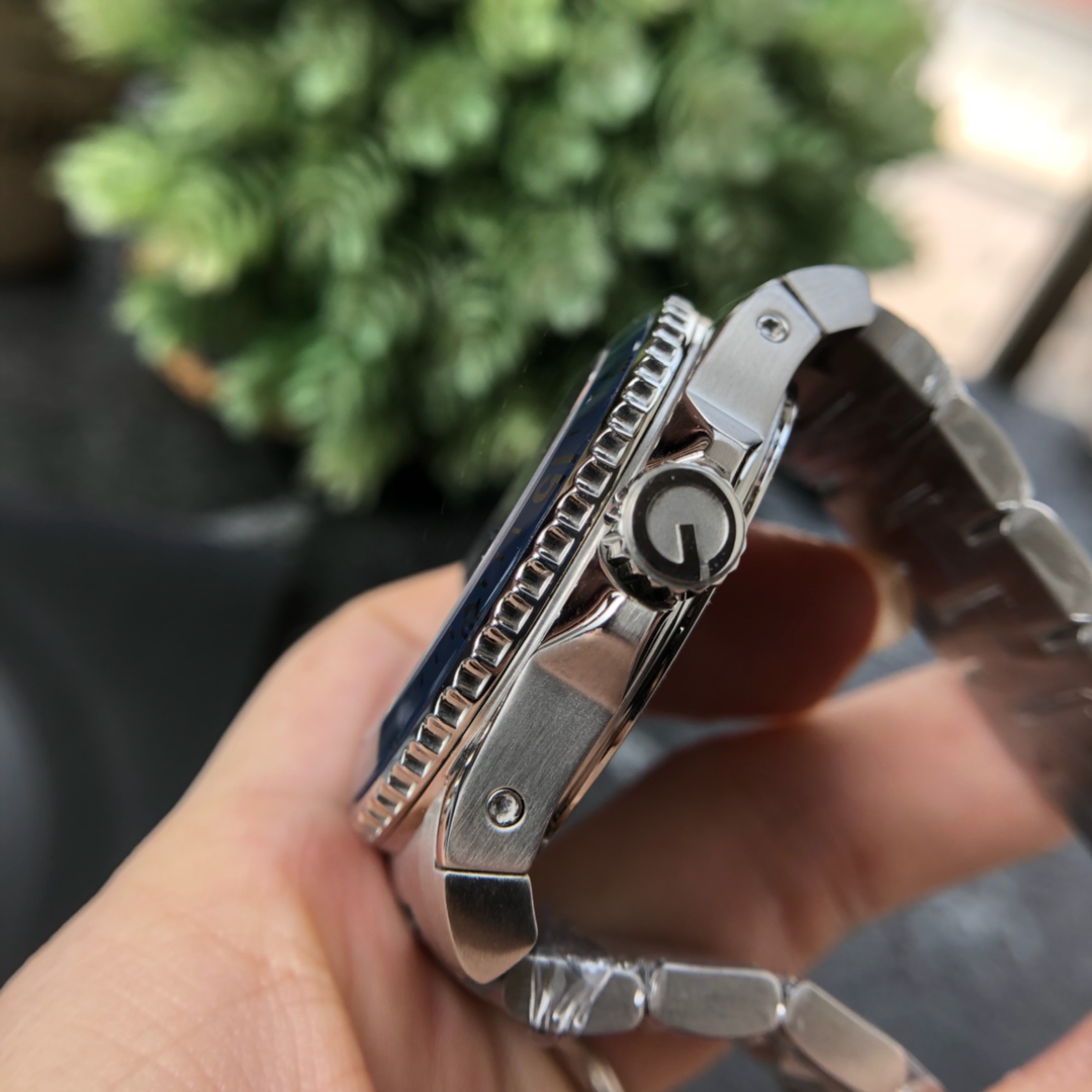 Gucci一比一仿男錶DIVE系列鋼帶日期款運動風格| 8 Gucci一比一仿男錶DIVE系列鋼帶日期款運動風格