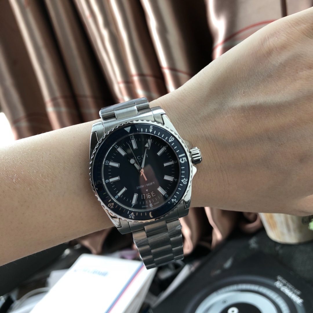Gucci一比一仿男錶DIVE系列鋼帶日期款運動風格| 7 Gucci一比一仿男錶DIVE系列鋼帶日期款運動風格